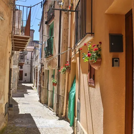 Casa Ni Rosa チェファル